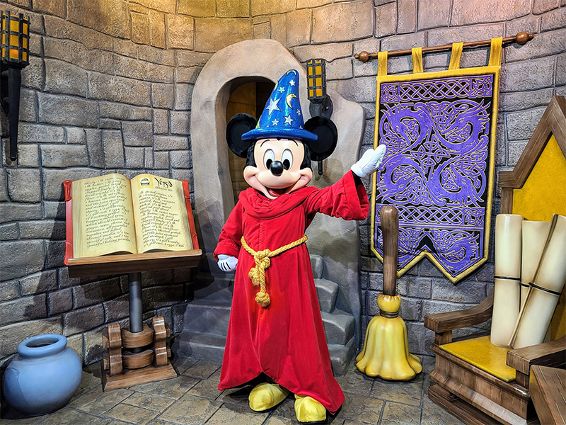 Where to meet characters in Disney World