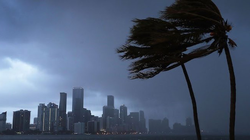 Winds and rain seasons in Miami and Florida